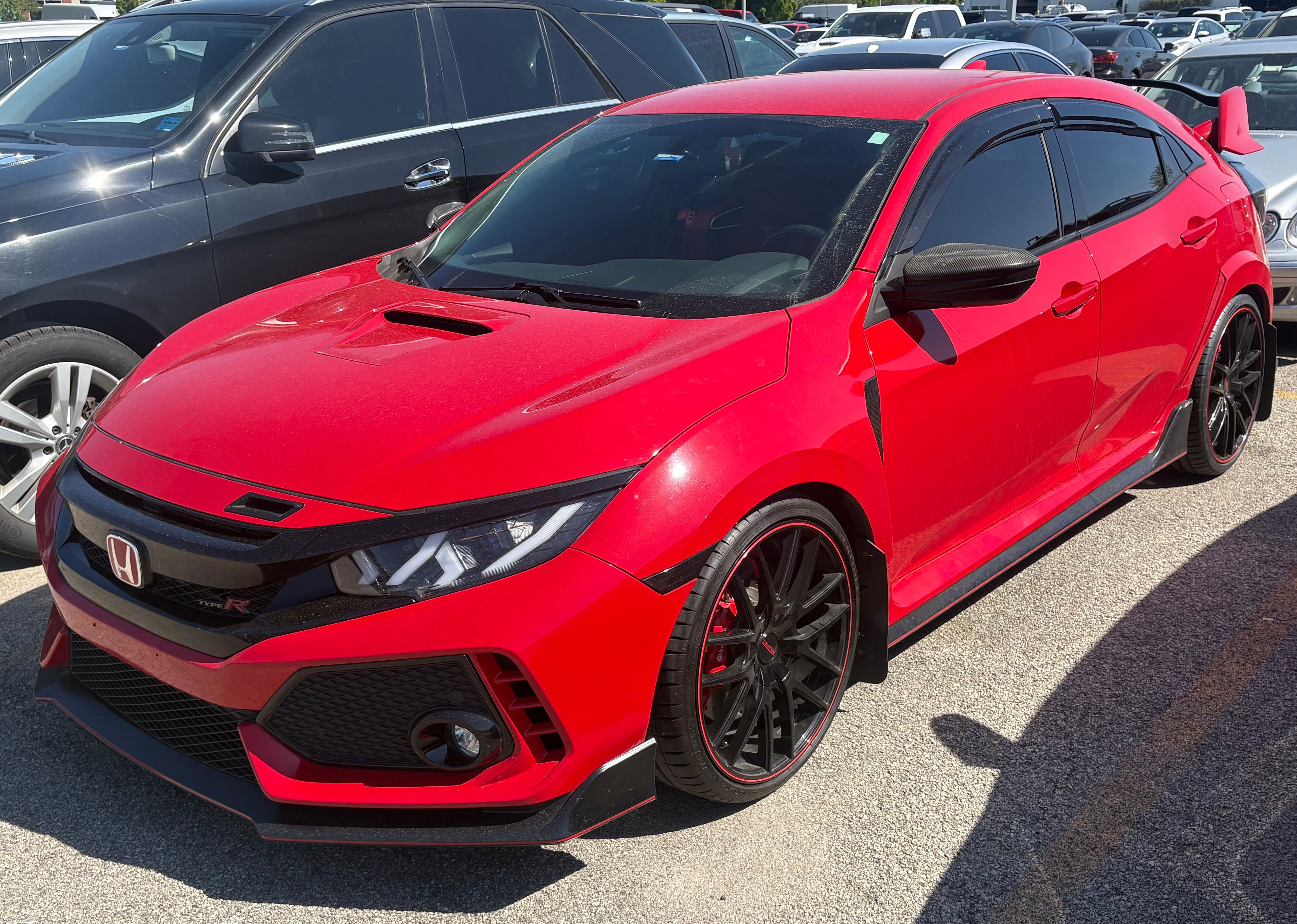 Used 2018 Honda Civic Type R image 1