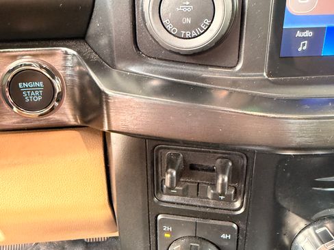 Used 2024 Ford F350 Lariat w/ Lariat Ultimate Package image 23