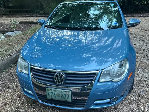 Used 2009 Volkswagen Eos Komfort FWD image 1