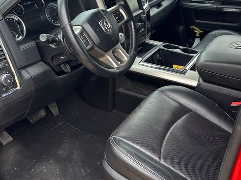 Used 2014 RAM 1500 Laramie image 10
