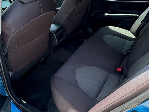 Used 2019 Toyota Camry LE FWD image 13