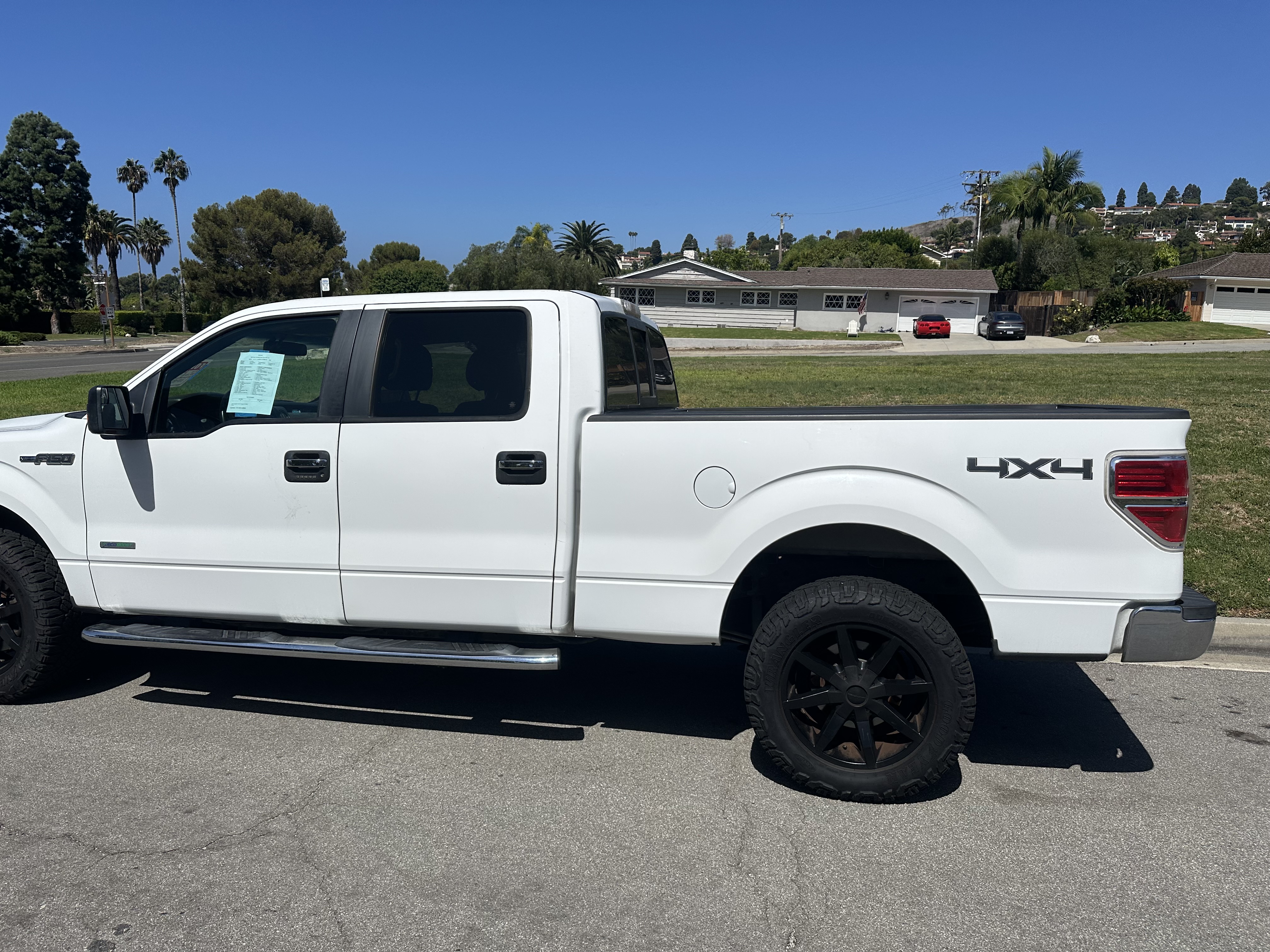 Used 2013 Ford F150 XLT w/ Luxury Equipment Group AWD/4WD image 10