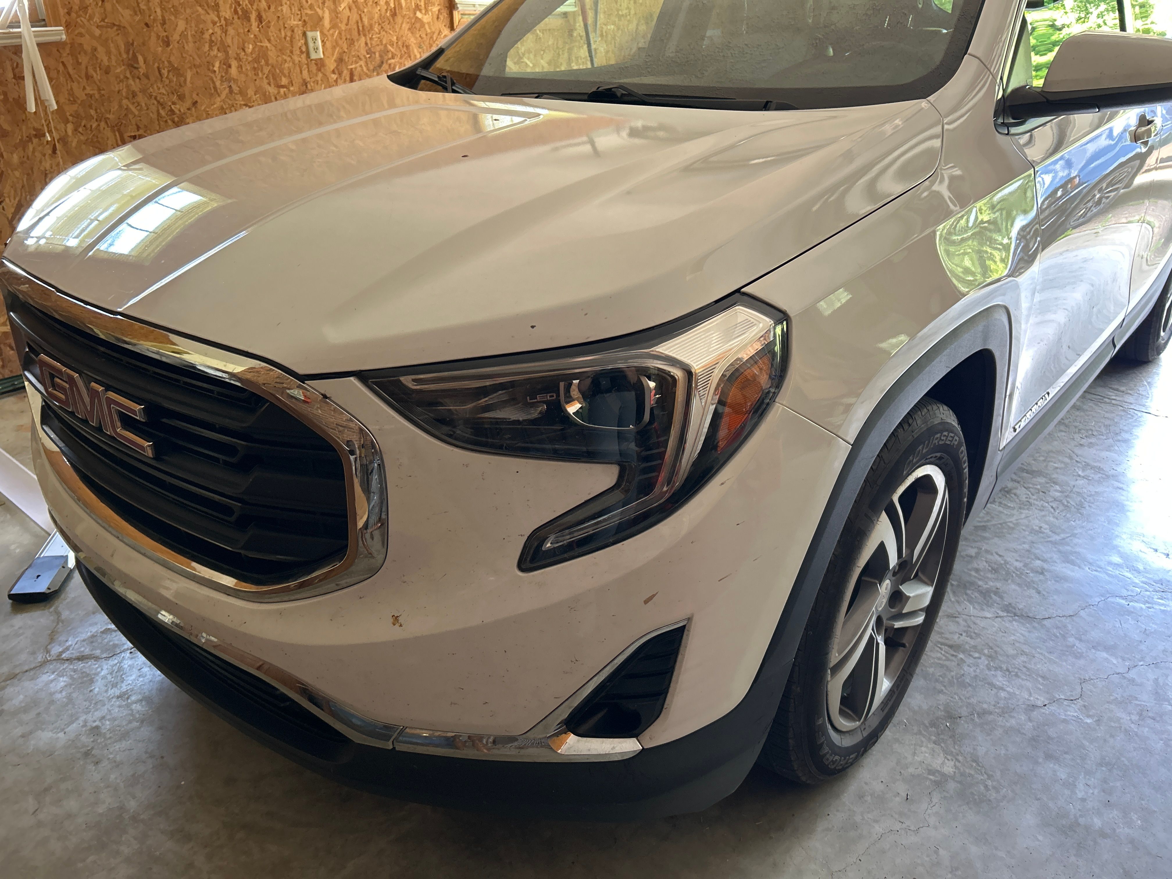 Used 2020 GMC Terrain SLT FWD image 8