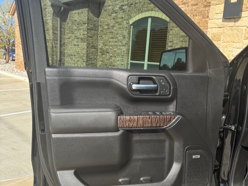 Used 2020 GMC Sierra 1500 Denali w/ Denali Ultimate Package image 9