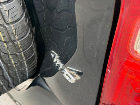 Used 2004 Toyota RAV4 4WD w/ "L" Pkg image 22