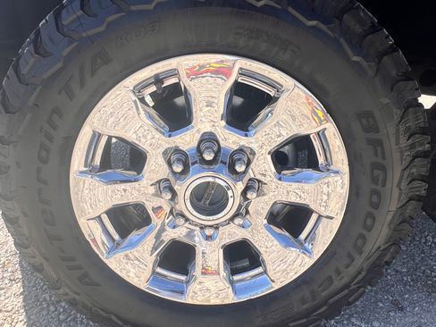 Used 2017 Ford F250 King Ranch w/ King Ranch Ultimate Package image 12