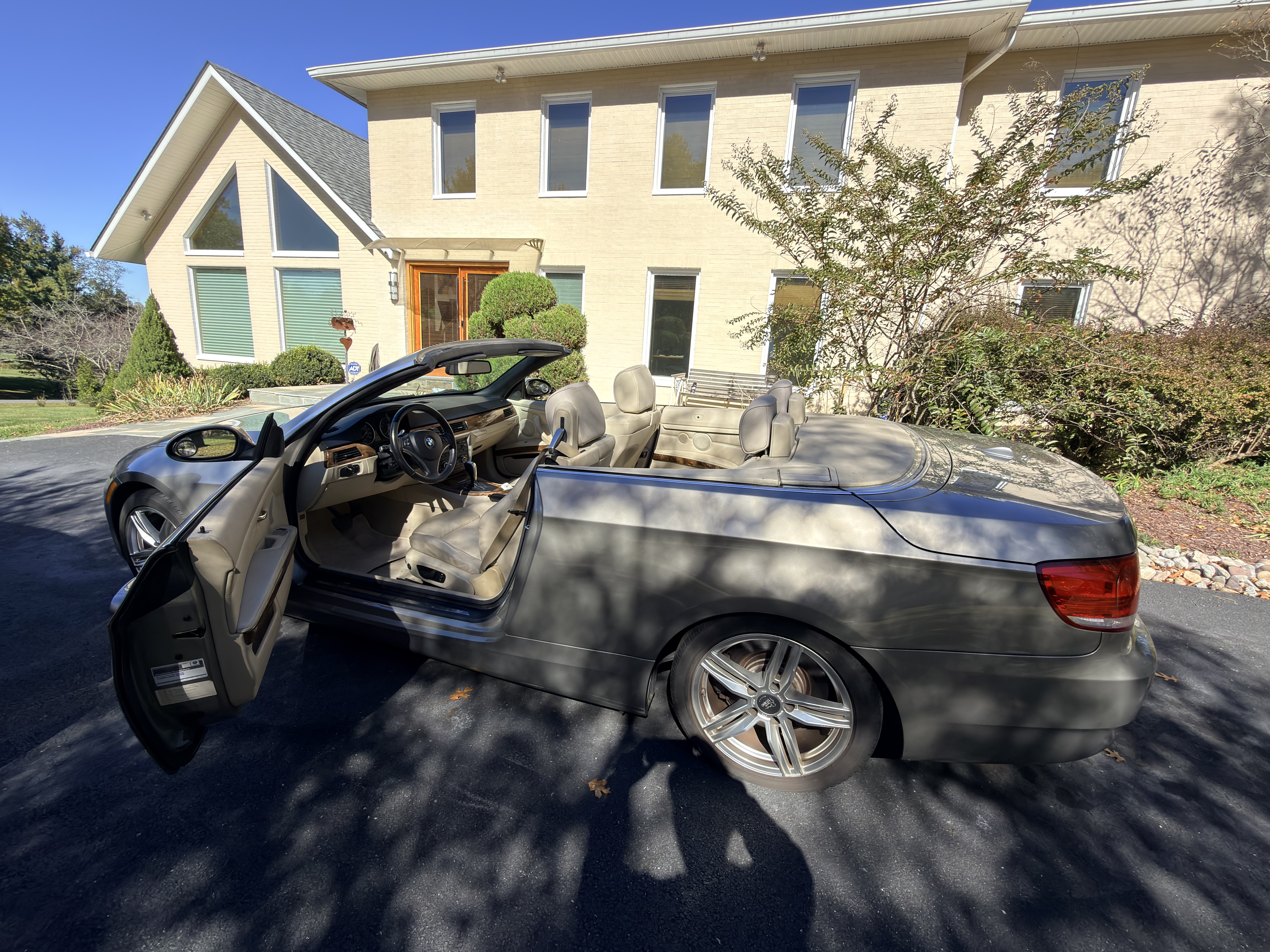 Used 2007 BMW 335i Convertible RWD image 21