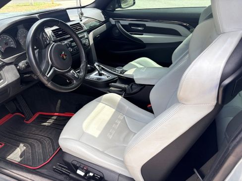 Used 2016 BMW M4 Coupe image 6