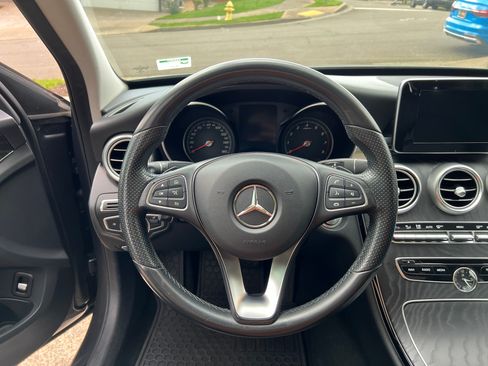 Used 2017 Mercedes-Benz C 300 Sedan image 11
