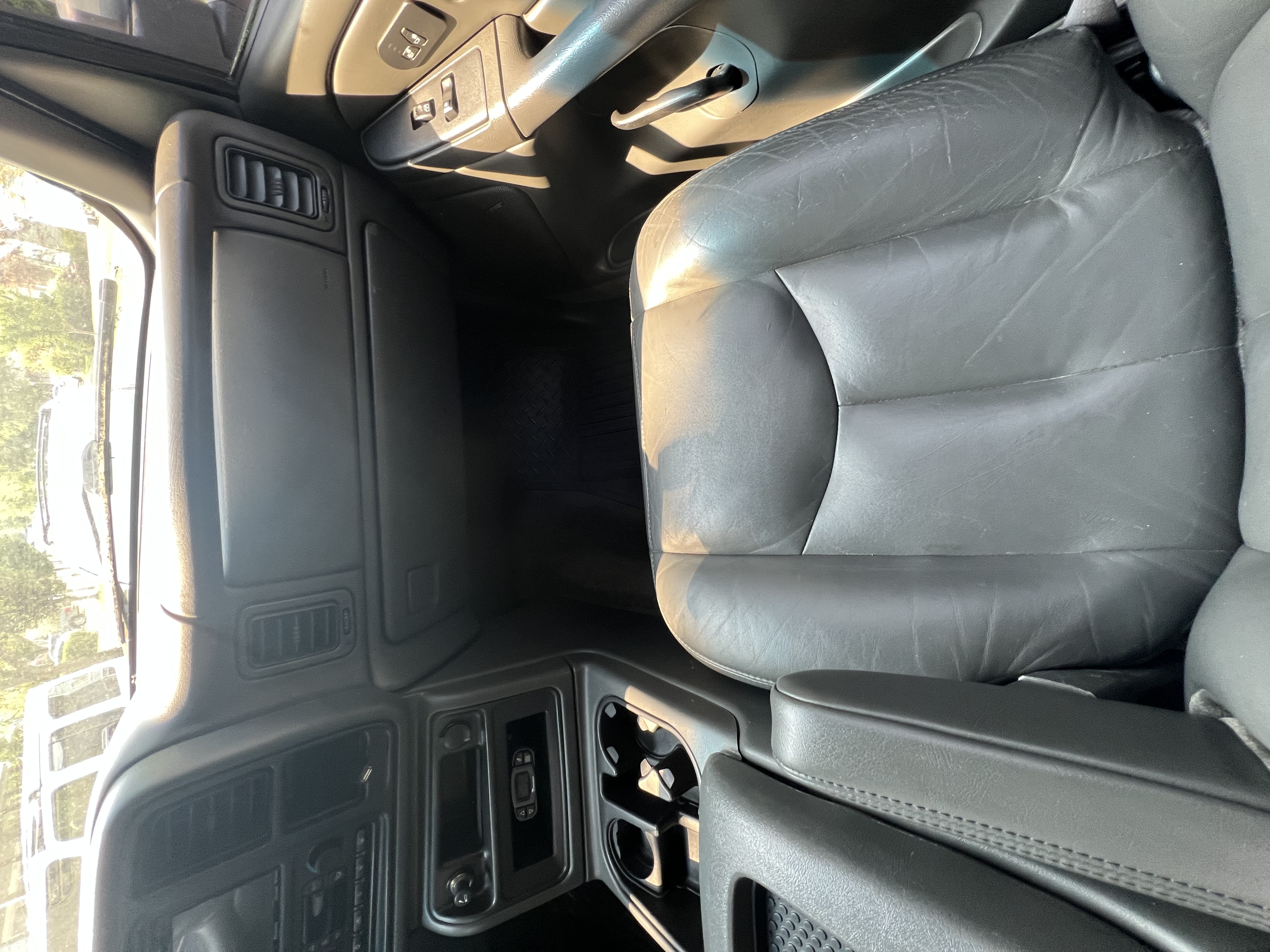 Used 2005 GMC Sierra 2500 SLT AWD/4WD image 18