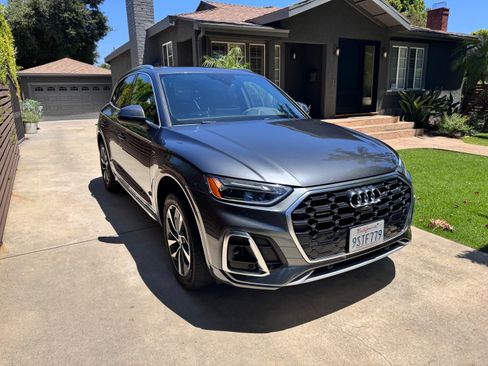 Used 2022 Audi Q5 2.0T Premium Plus w/ Premium Plus Package AWD/4WD image 11
