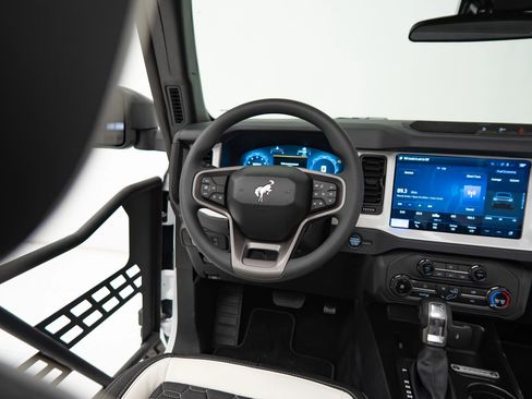 Used 2025 Ford Bronco 4-Door image 19