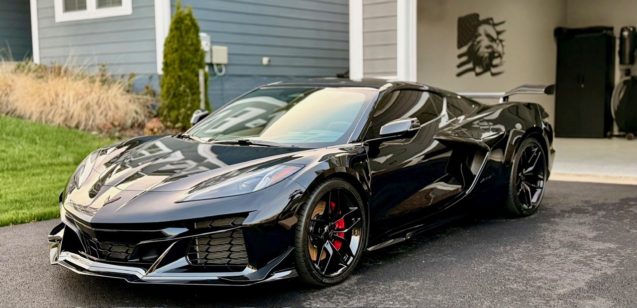 Used 2026 Chevrolet Corvette Z06 RWD image 11