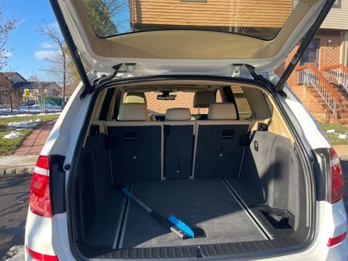 Used 2017 BMW X3 xDrive28i image 4