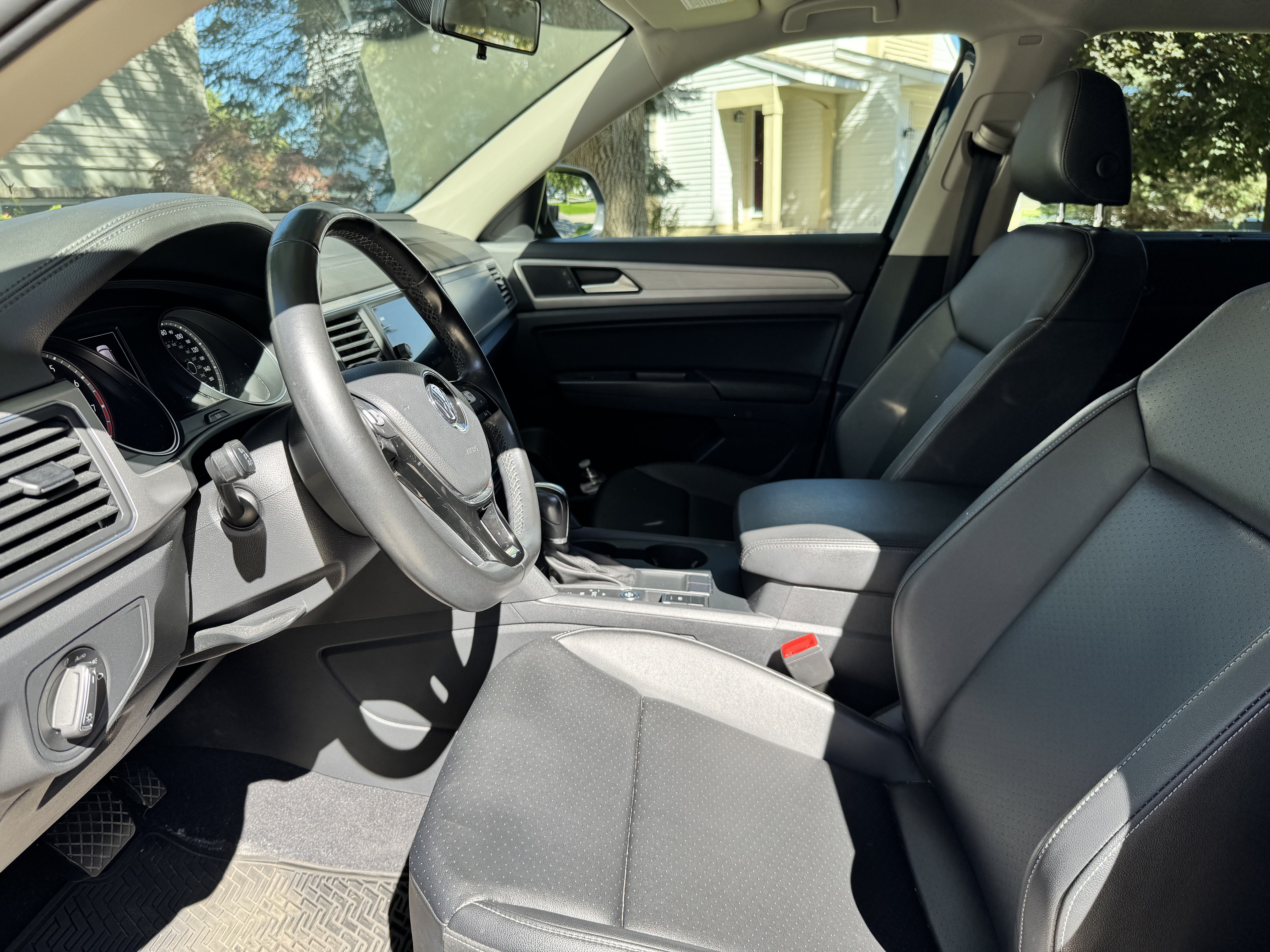 Used 2018 Volkswagen Atlas SE FWD image 14