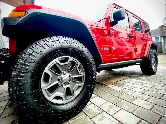 Used 2021 Jeep Wrangler Unlimited Rubicon AWD/4WD image 8