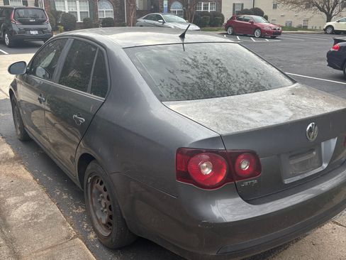 Used 2008 Volkswagen Jetta S image 9
