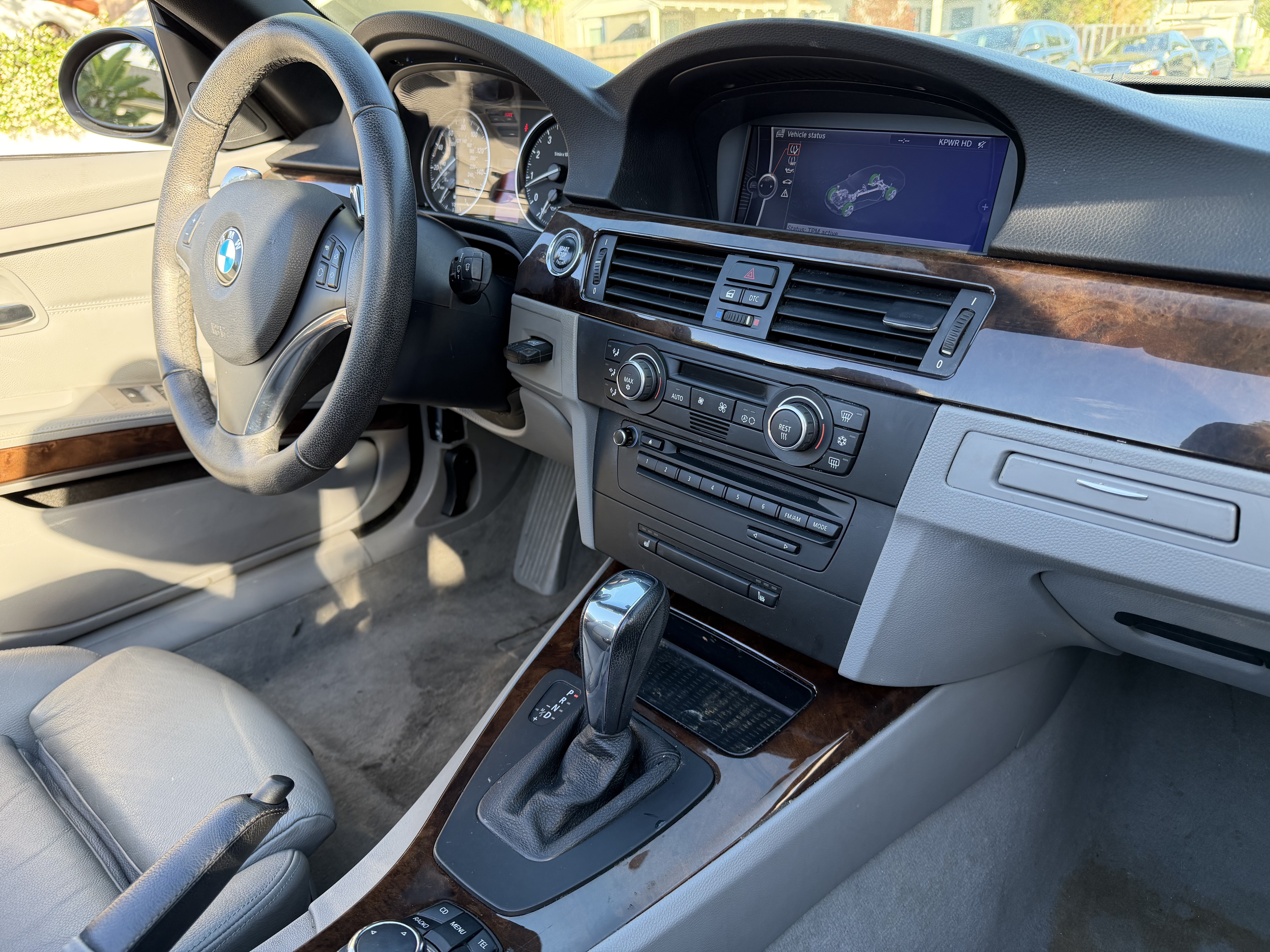Used 2009 BMW 328i Convertible w/ Premium Pkg RWD image 14