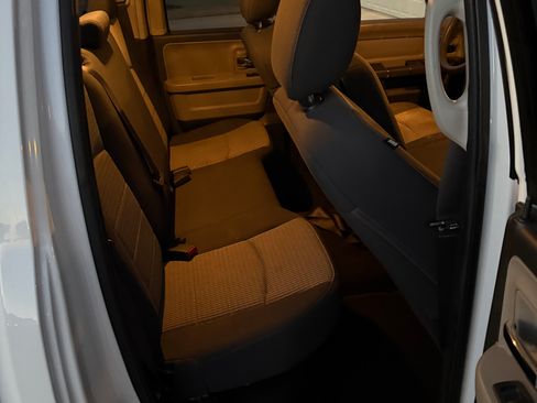 Used 2012 RAM 1500 Classic SLT image 8