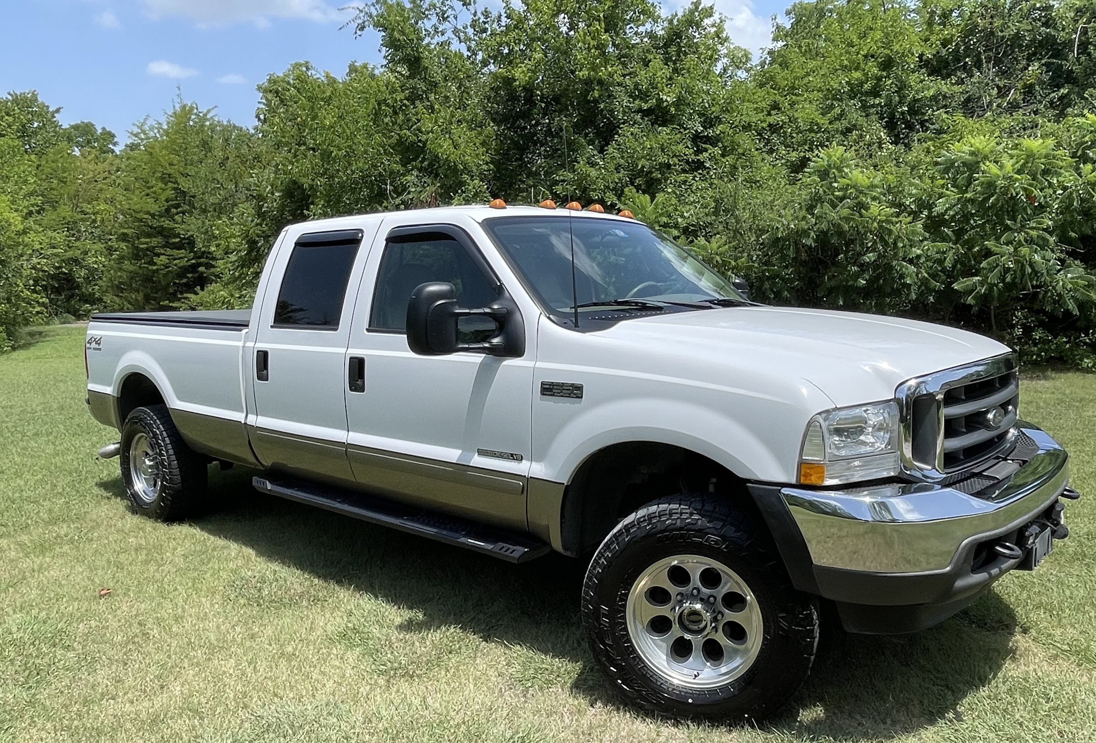 Used 2002 Ford F350 4x4 Crew Cab Super Duty image 1