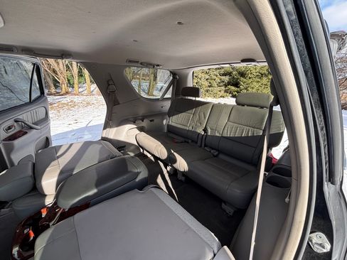 Used 2007 Toyota Sequoia Limited image 9