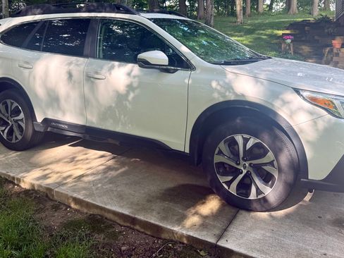 Used 2020 Subaru Outback Limited XT w/ Popular Package #2 AWD/4WD image 15