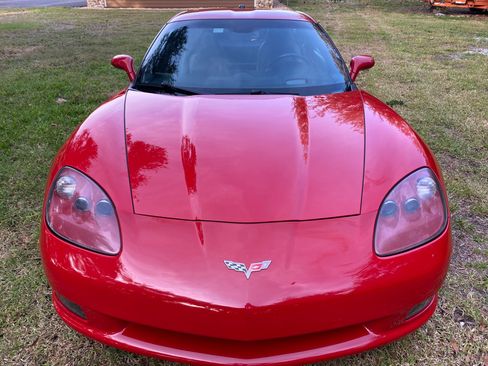 Used 2005 Chevrolet Corvette Coupe w/ Preferred Equipment Group image 5
