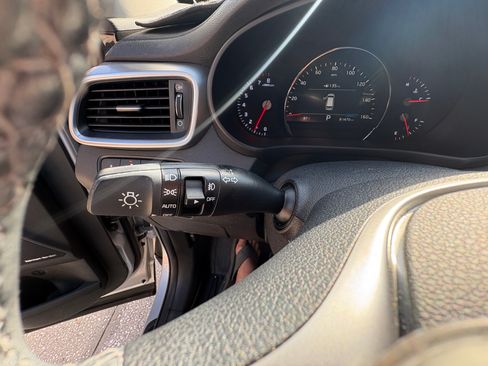 Used 2019 Kia Sorento EX w/ EX Touring Package image 19