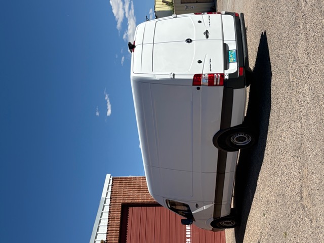 Used 2015 Mercedes-Benz Sprinter 2500 image 26