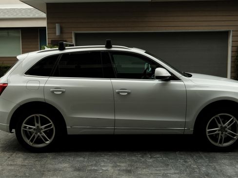 Used 2017 Audi Q5 2.0T Premium Plus w/ Technology Package AWD/4WD image 4