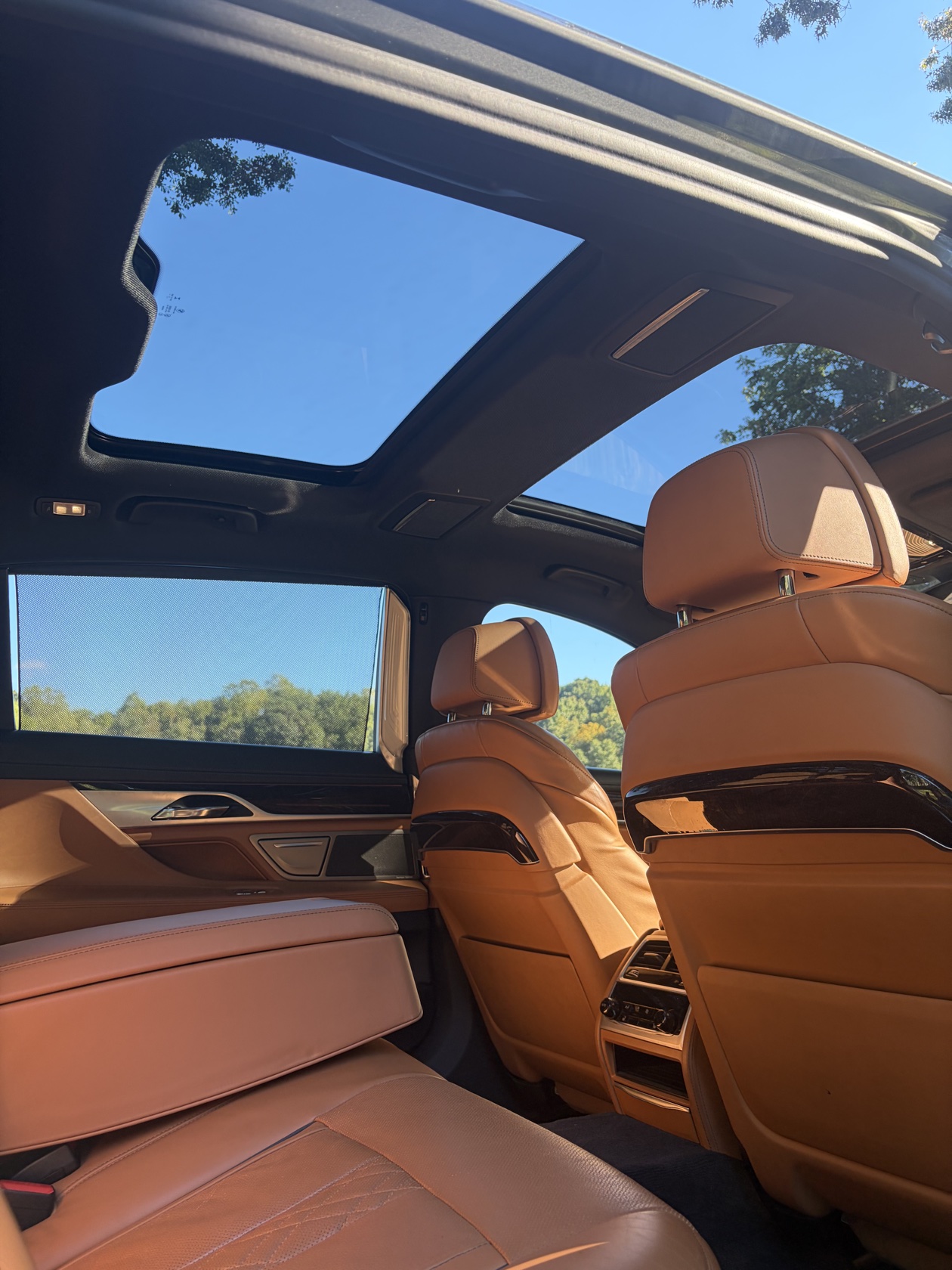 Used 2018 BMW 750i xDrive AWD/4WD image 13