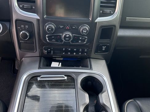 Used 2017 RAM 3500 Laramie Longhorn image 8