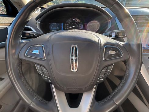 Used 2019 Lincoln MKZ Reserve image 29