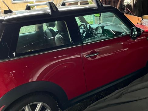Used 2012 MINI Cooper S image 1