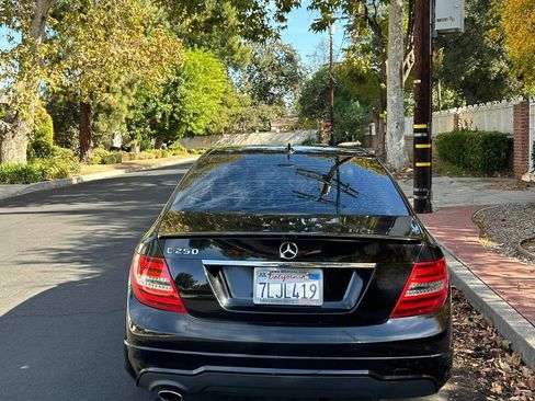 Used 2013 Mercedes-Benz C 250 Sedan image 2