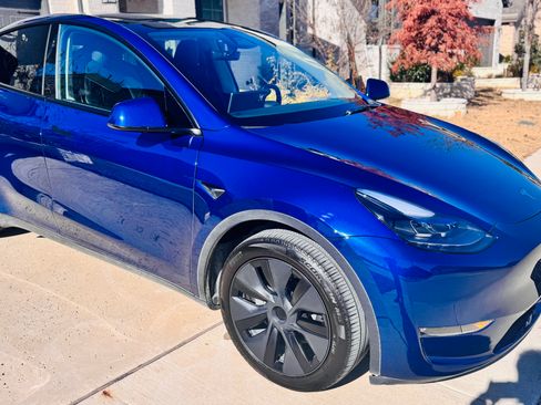 Used 2025 Tesla Model Y Long Range image 4