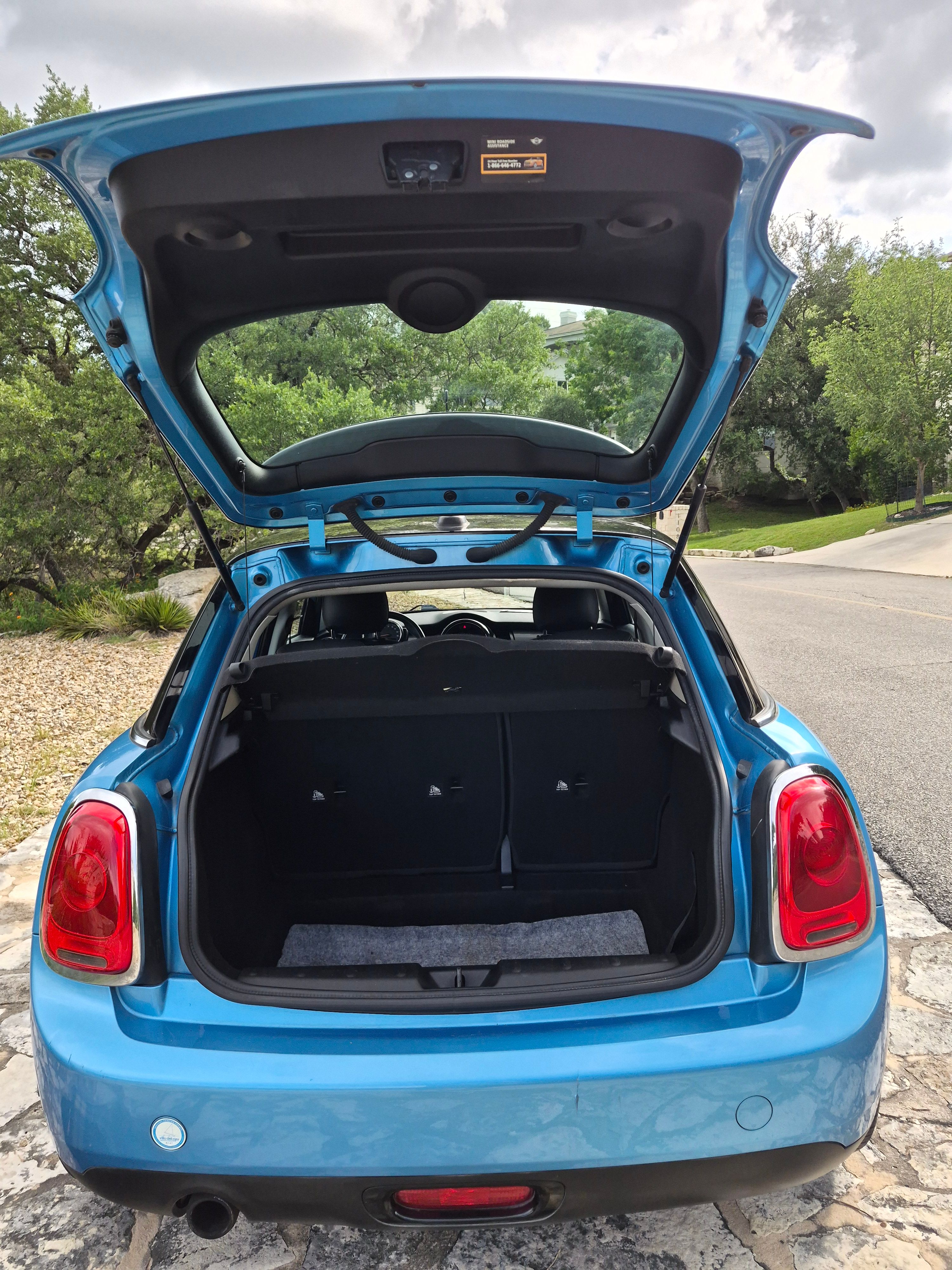 Used 2015 MINI Cooper 4-Door Hardtop FWD image 10