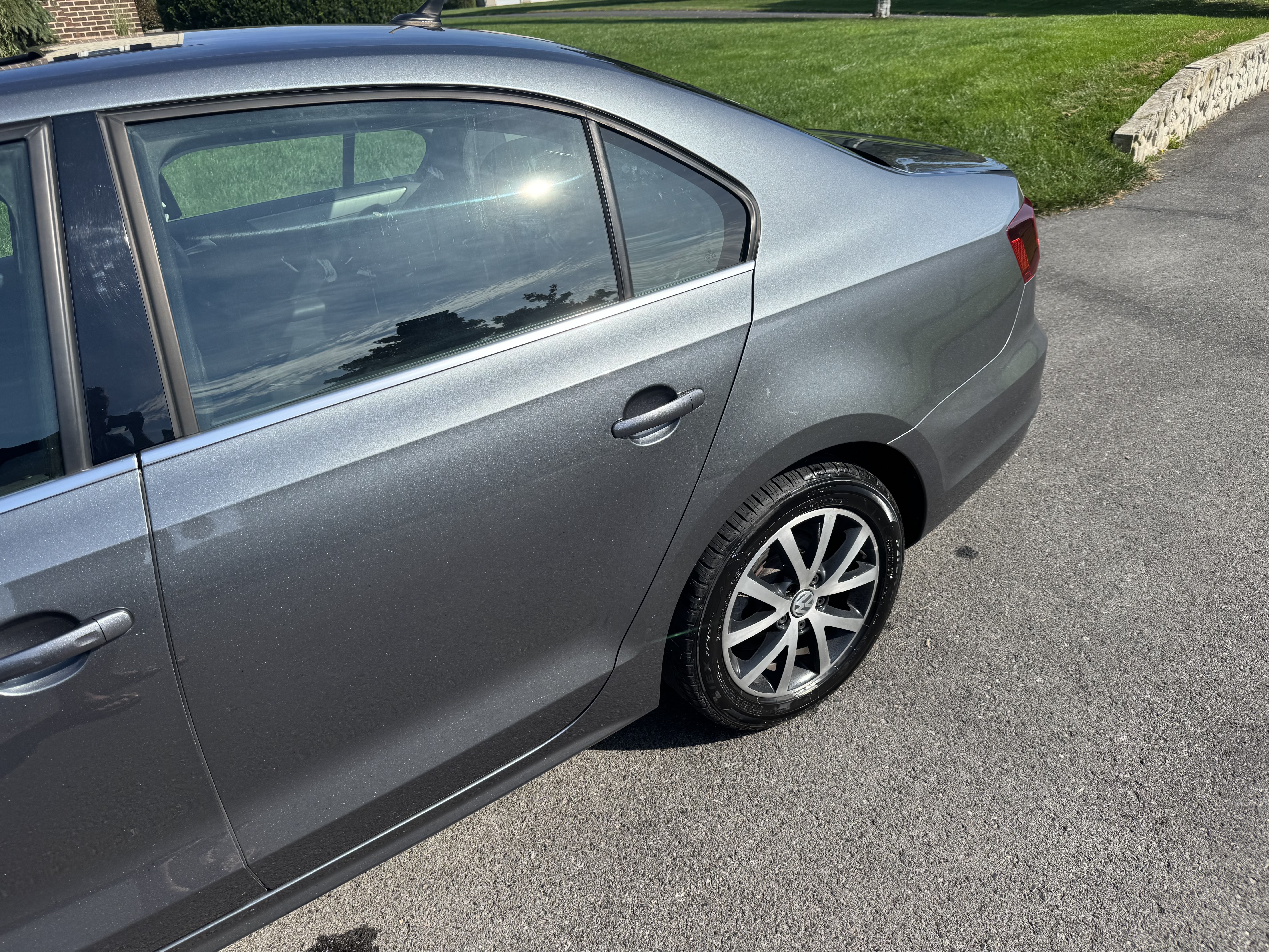 Used 2017 Volkswagen Jetta SE FWD image 13