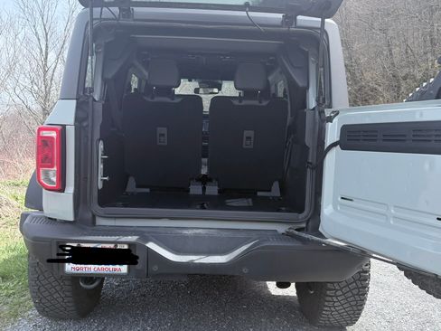 Used 2024 Ford Bronco Black Diamond w/ Sasquatch Package image 12