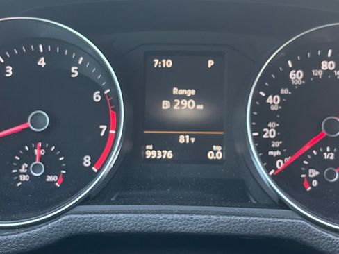 Used 2016 Volkswagen Passat 3.6 SEL Premium FWD image 8