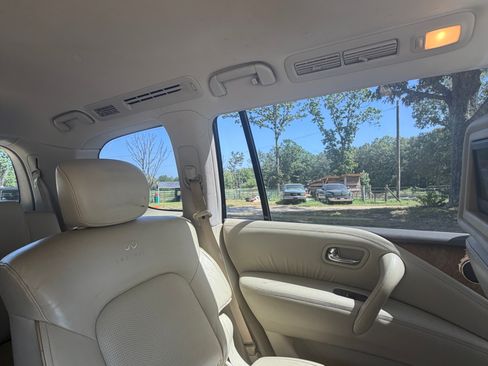 Used 2014 INFINITI QX80 2WD w/ Theater Package image 12