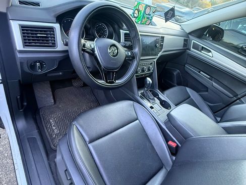 Used 2018 Volkswagen Atlas SE FWD image 12
