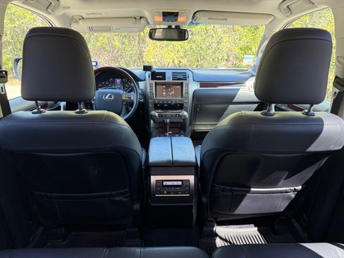Used 2019 Lexus GX 460 Luxury image 13