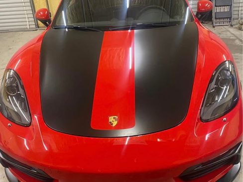 Used 2019 Porsche 718 Boxster image 9