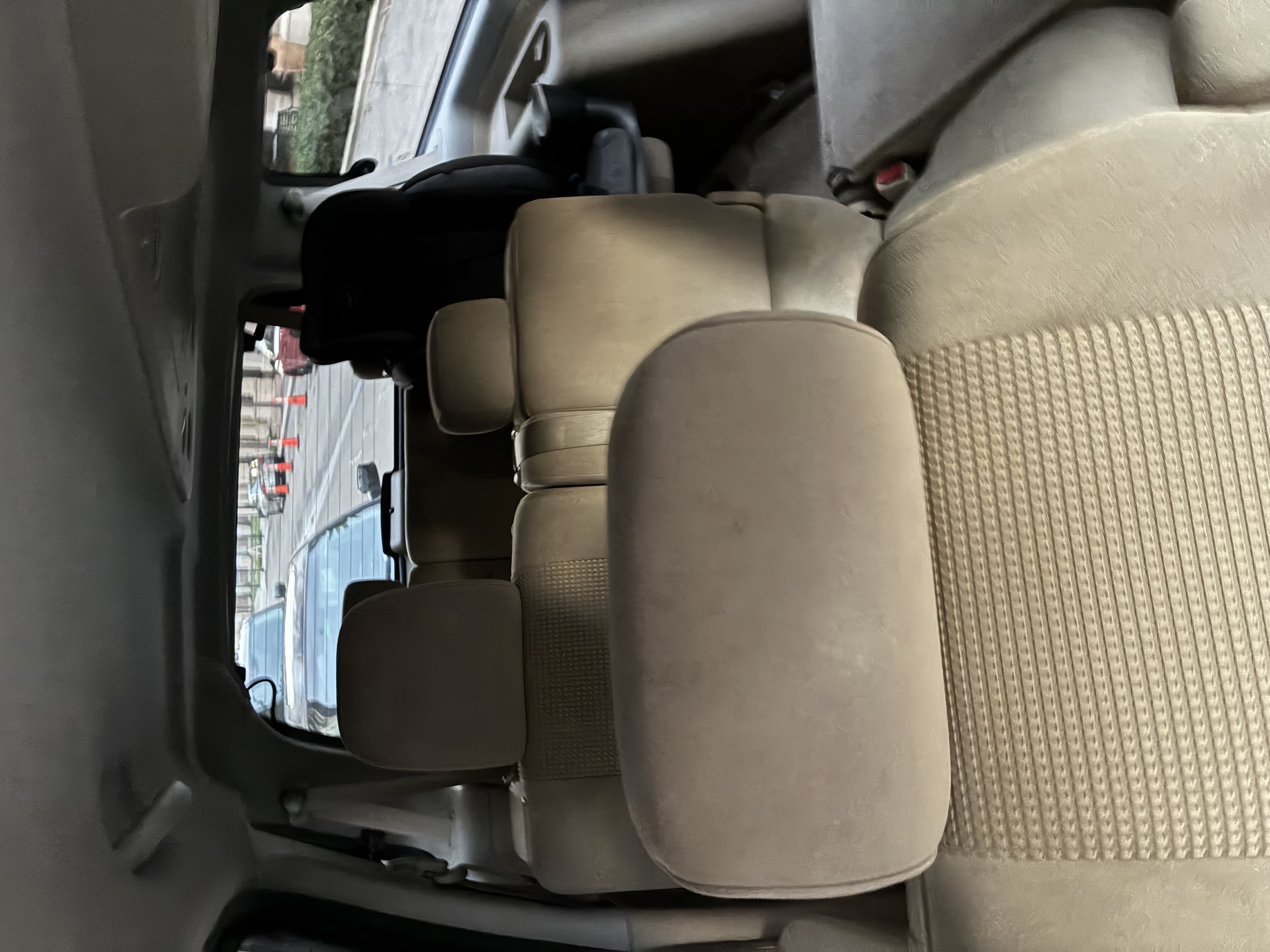 Used 2012 Nissan Armada SV RWD image 16
