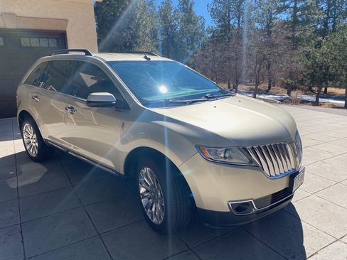 Used 2011 Lincoln MKX Sport Utility 4D w/ 101A Rapid Spec Order Code image 12