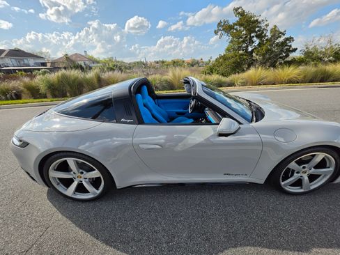 Used 2024 Porsche 911 Targa 4S image 1