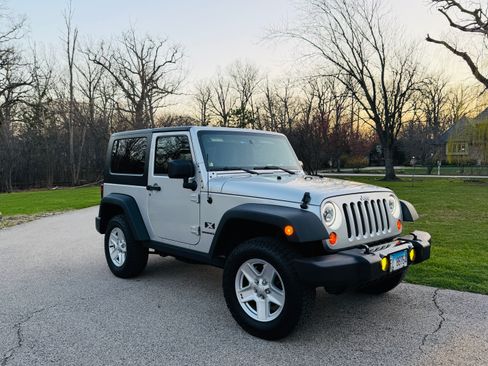 Used 2008 Jeep Wrangler X AWD/4WD image 1