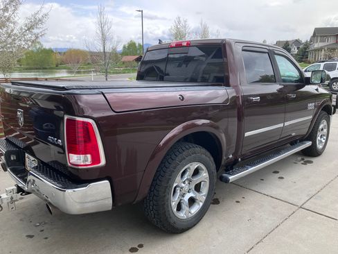 Used 2015 RAM 1500 Laramie w/ Convenience Group AWD/4WD image 2
