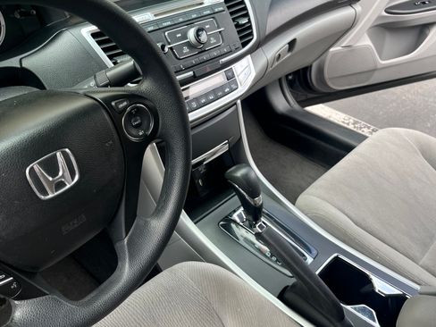 Used 2014 Honda Accord EX image 8